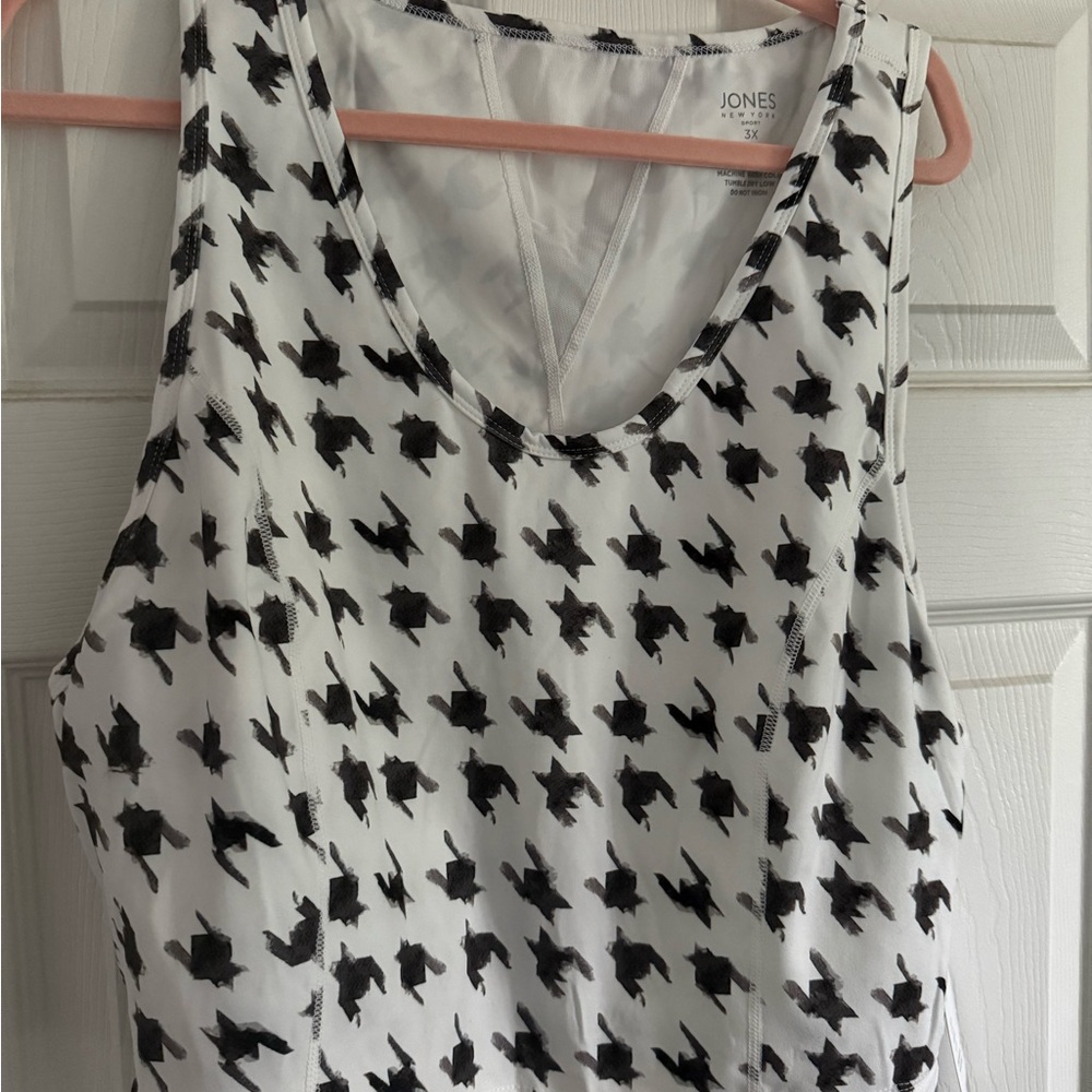 Jones New York Black and White Houndstooth Sports Bra NWT